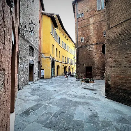 Apartment Kami-central Beautiful Over The Roofs Siena